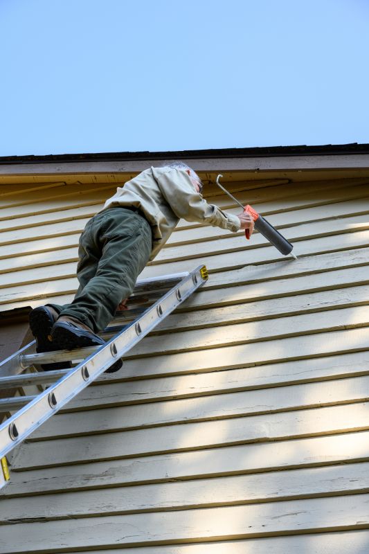 Siding Seam Sealant Application
